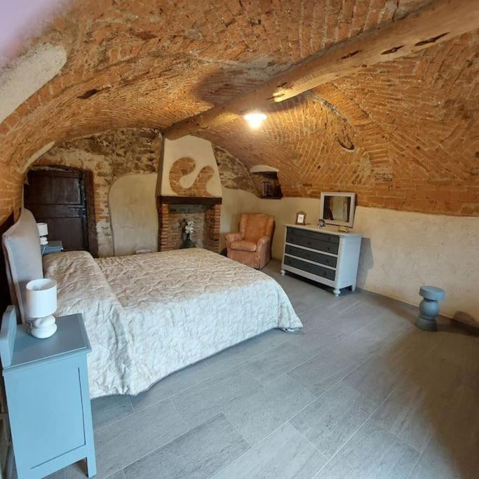 Istanti - Rosmarino Apartment Costigliole Saluzzo ภายนอก รูปภาพ